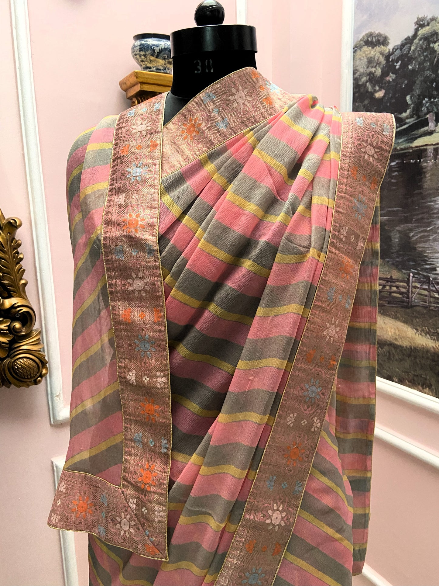 Pink biege lehariya antique border saree