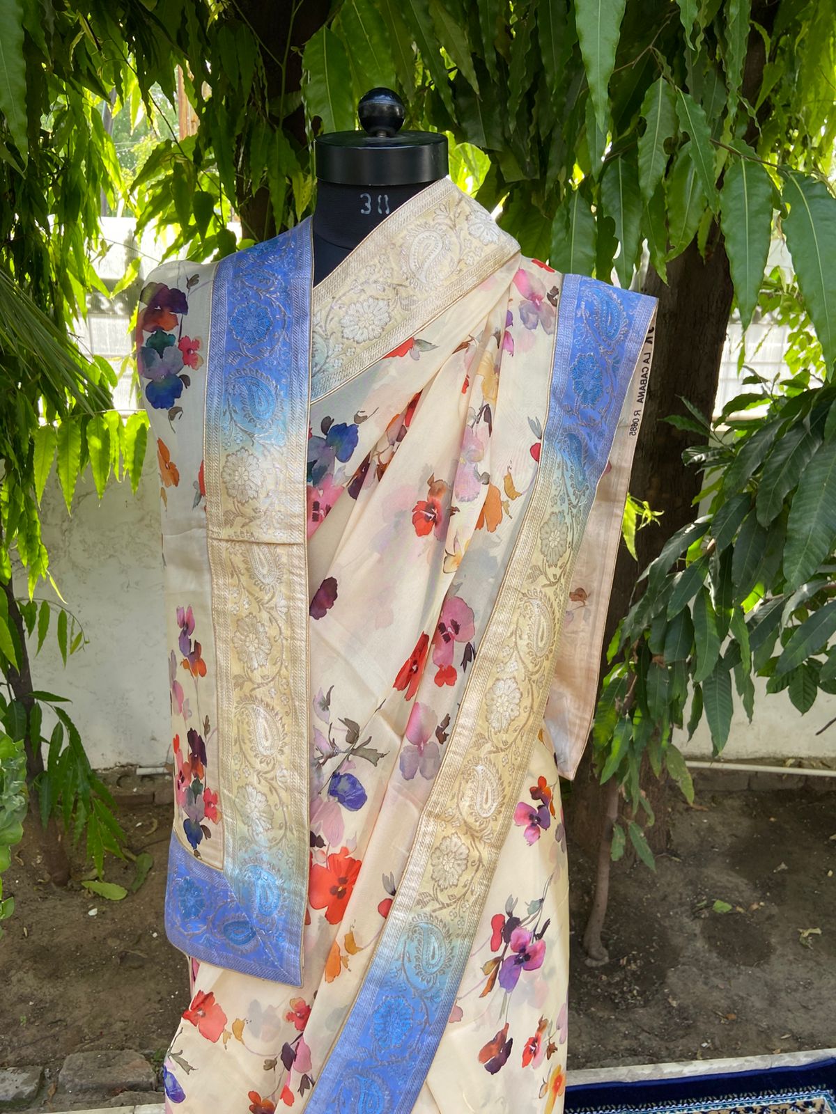 Beige antique border saree