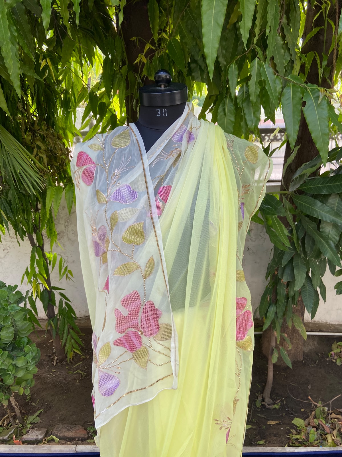 Floral Elegance Chiffon Saree