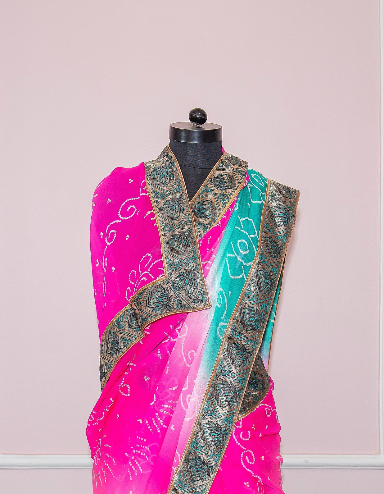Magenta & green shaded bandani antique border saree