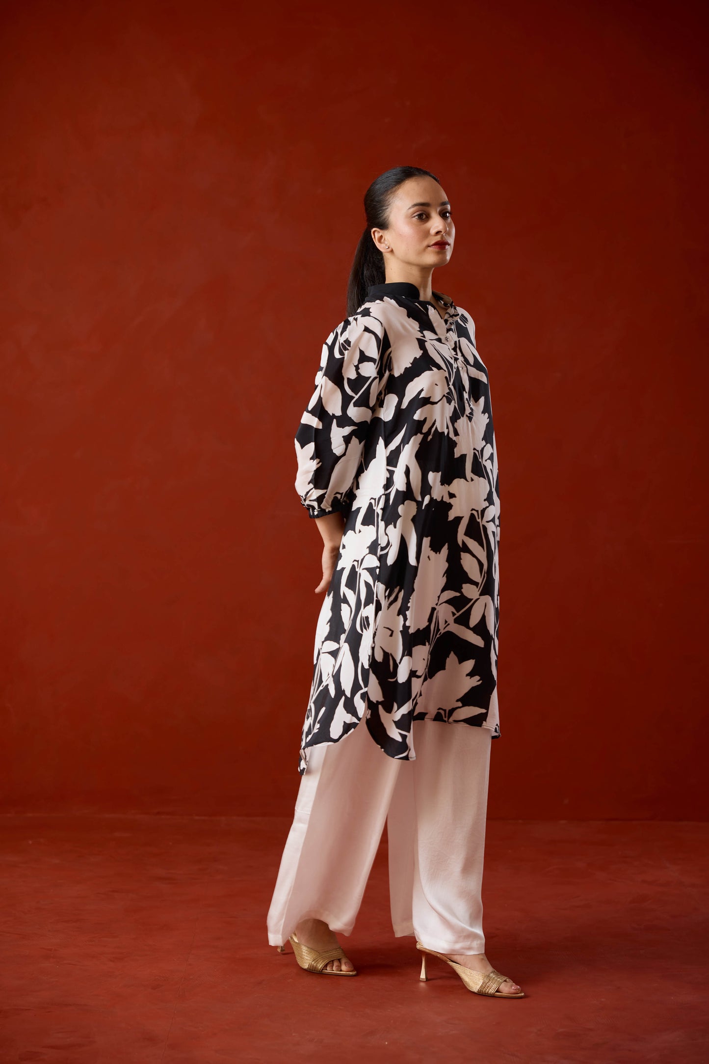 Elyna Floral Kurta Set with Ombre Dupatta