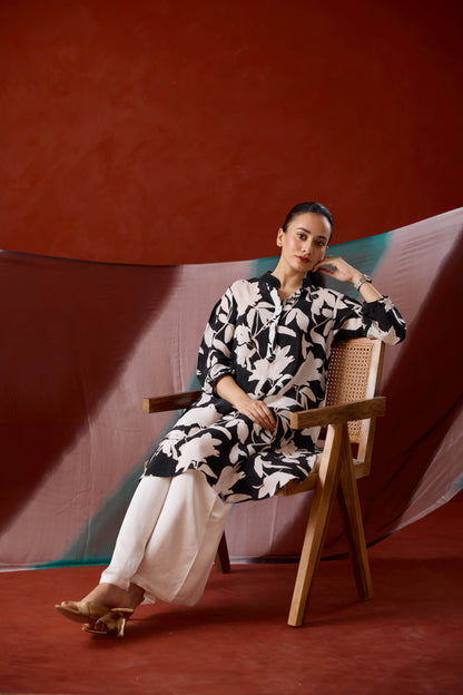 Elyna Floral Kurta Set with Ombre Dupatta