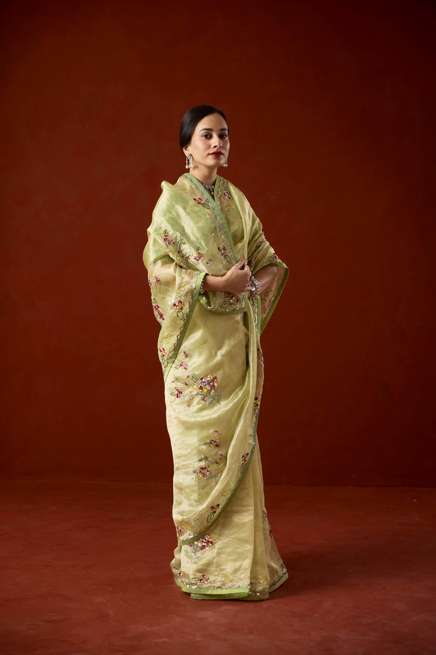 Lila tissue saree