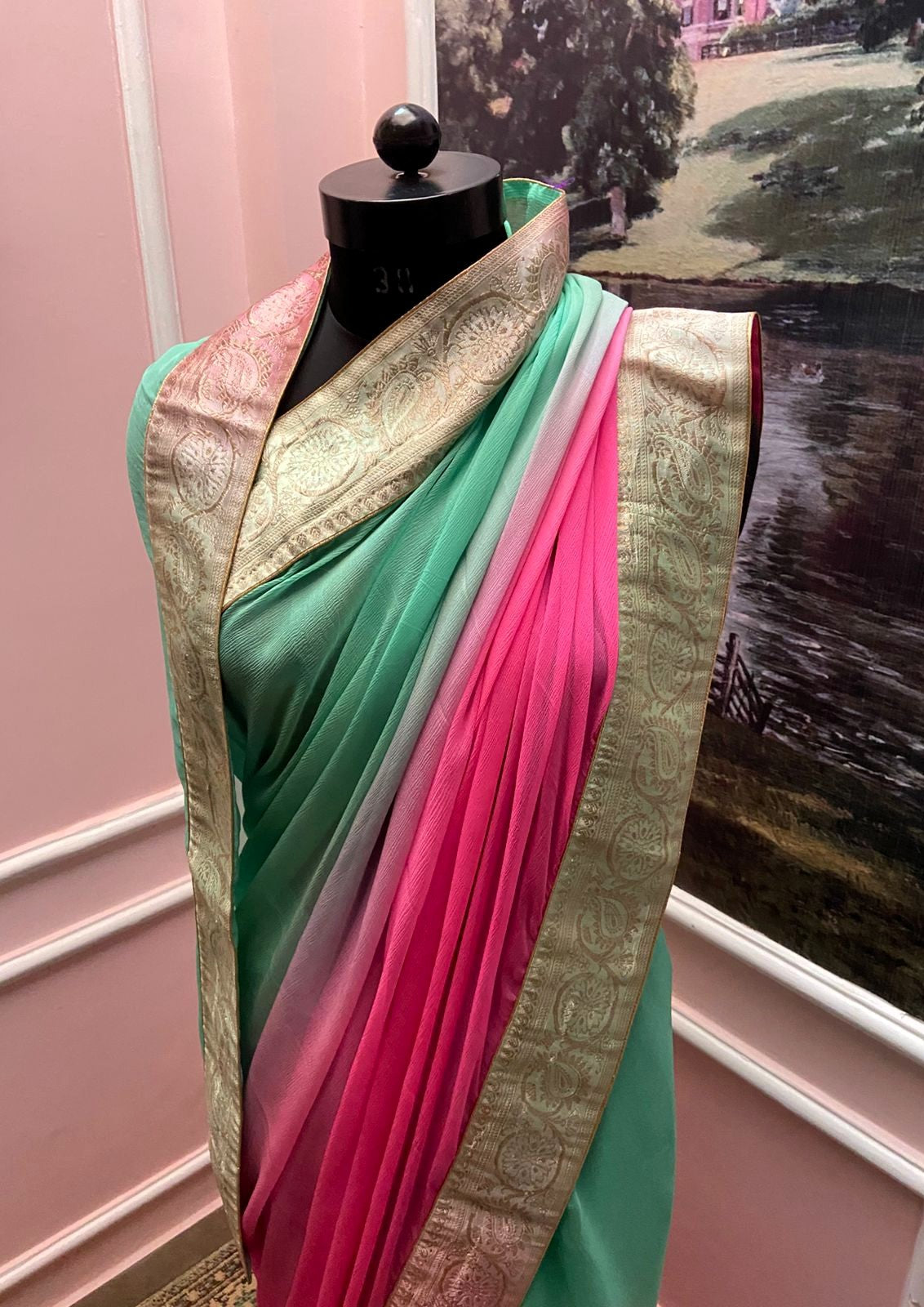 Gulabi Gulal Ombré Antique Border Saree