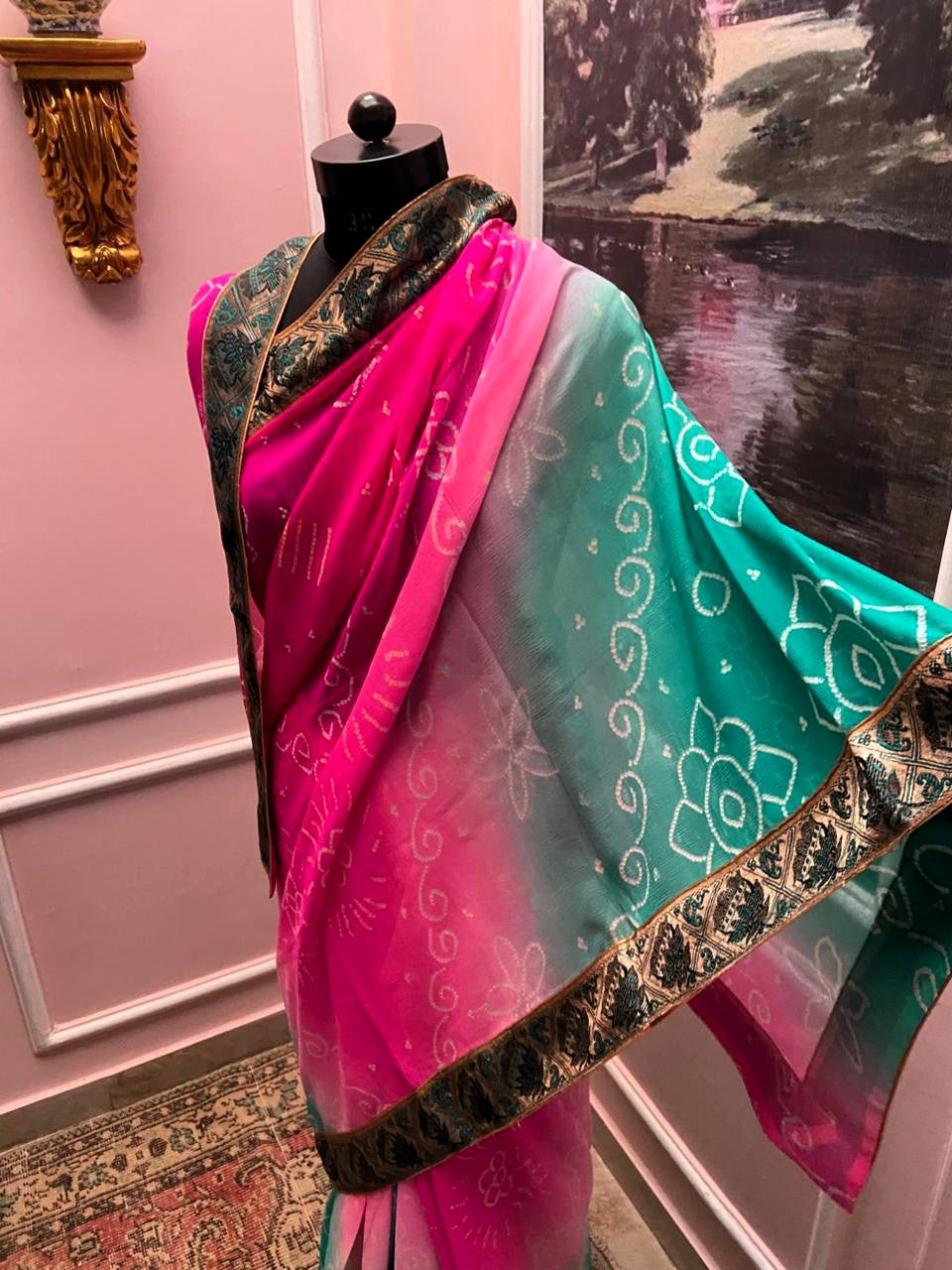 Magenta Shaded Bandani Antique Border Saree