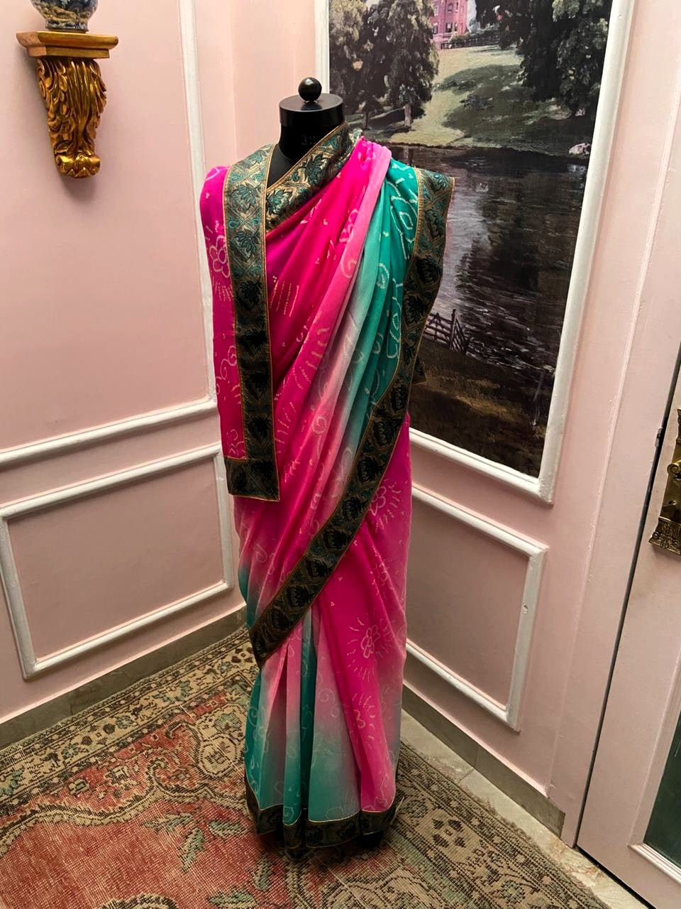 Magenta Shaded Bandani Antique Border Saree