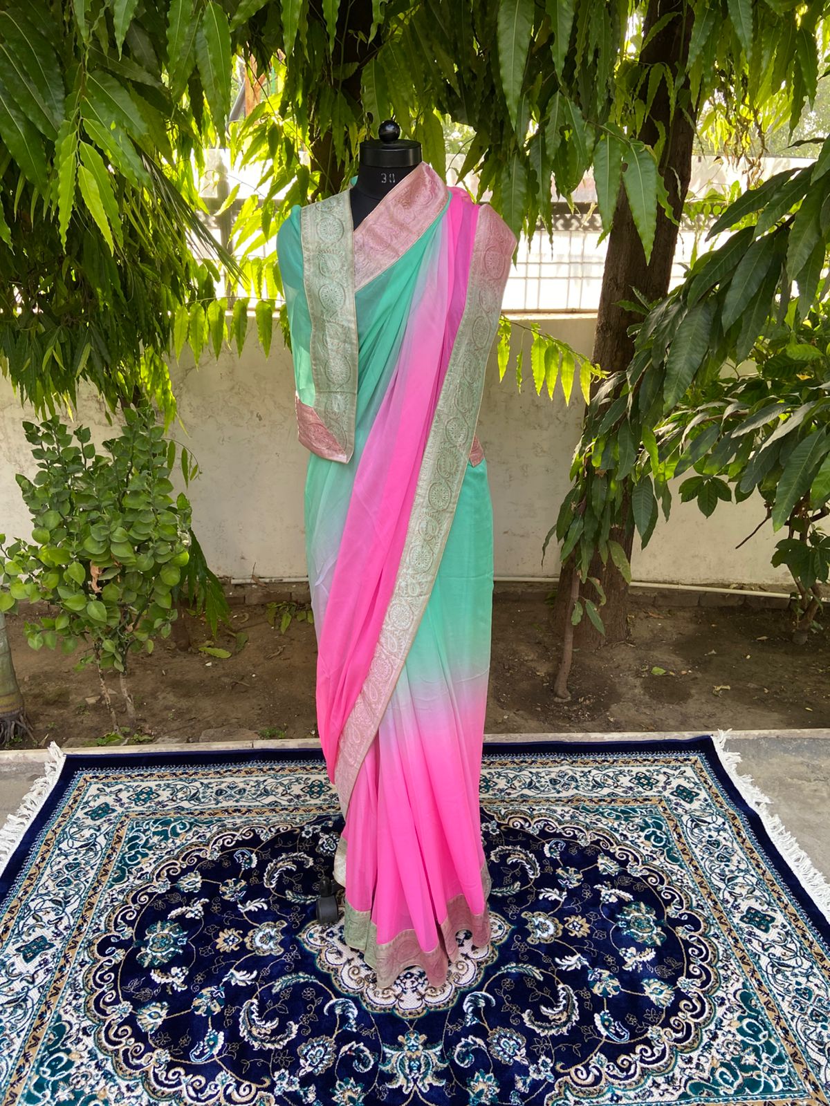 Sea green to pink antique border saree