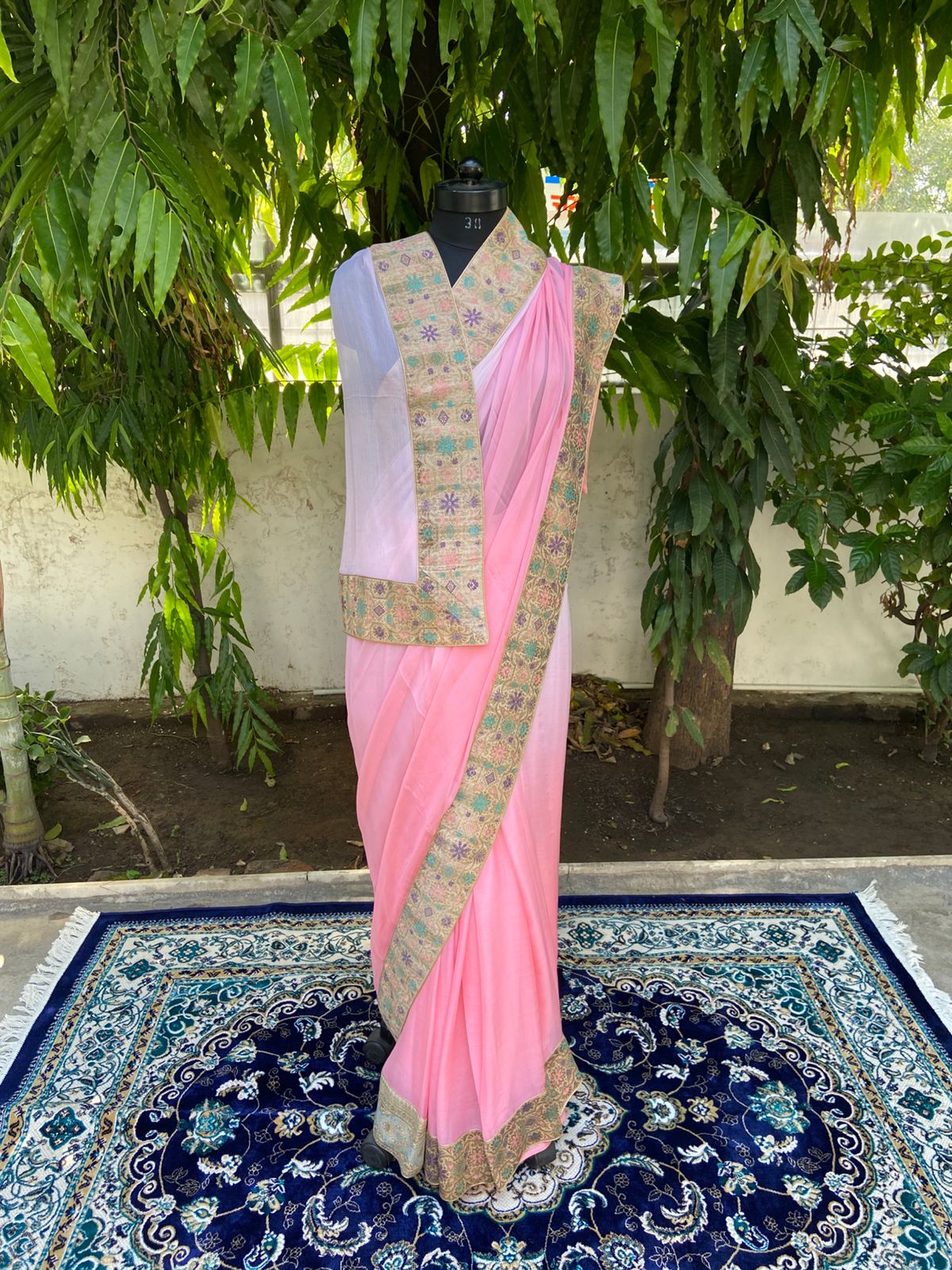 Blush pink shaded antique border saree