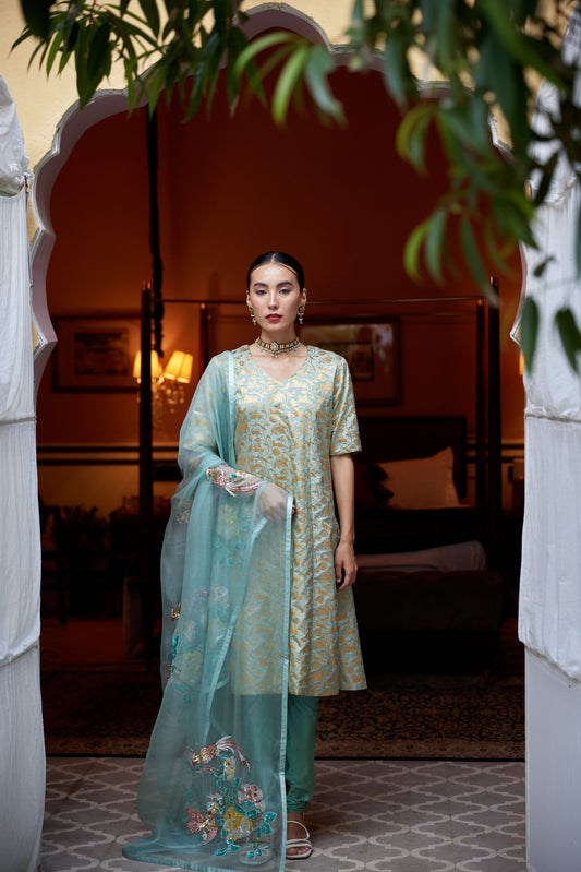 Zehermoriya Gul Nazreen Kurta Set