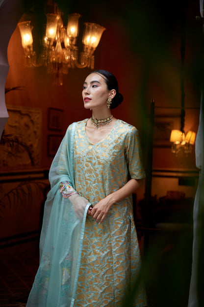 Zehermoriya Gul Nazreen Kurta Set